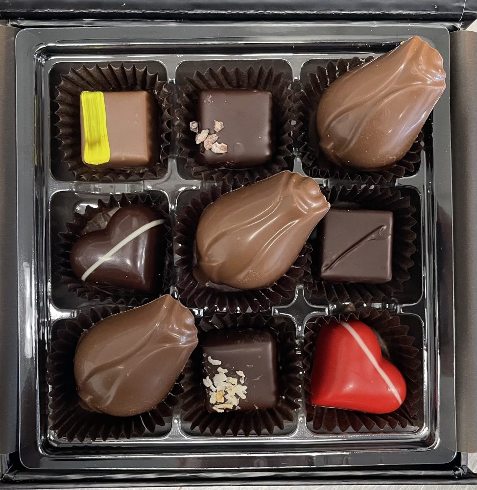 Floral Choice of 9 Chocolates
